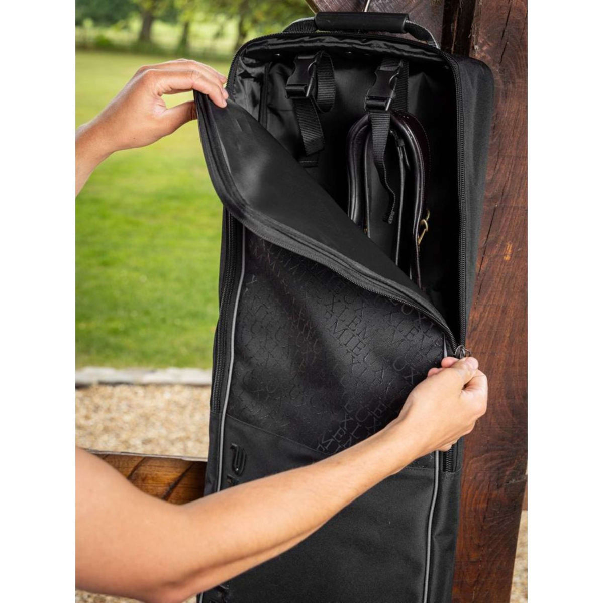 LeMieux Bolsa para brida Elite Pro Negro