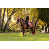 LeMieux Mantilla Loire Classic saltando Cranberry