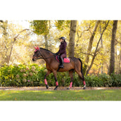 LeMieux Mantilla Loire Classic saltando Cranberry