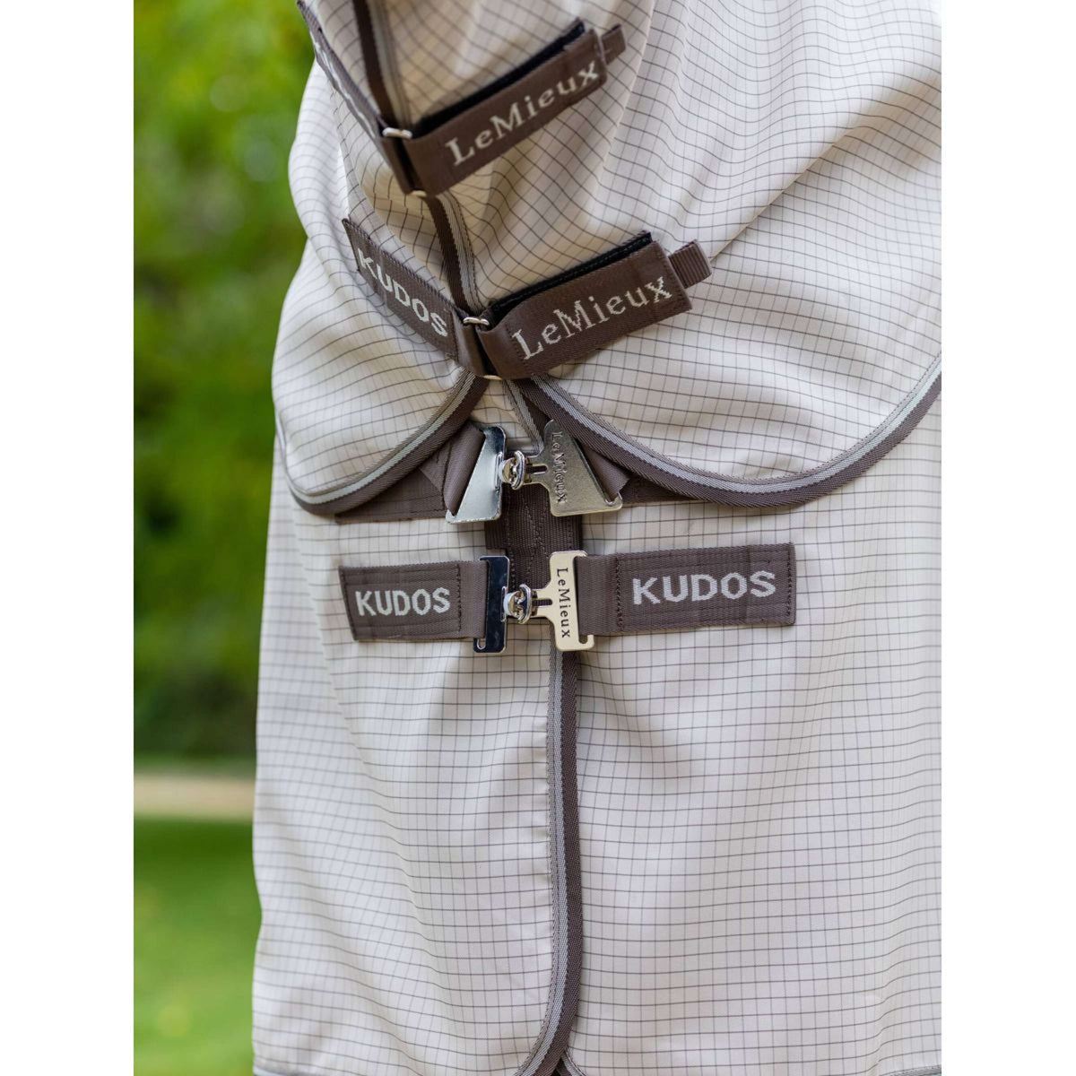 LeMieux Manta de Verano Kudos Field Piedra