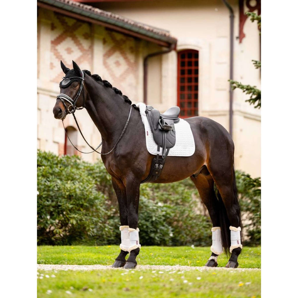 LeMieux Mantilla ProLambs Square Half Lined Doma Blanco