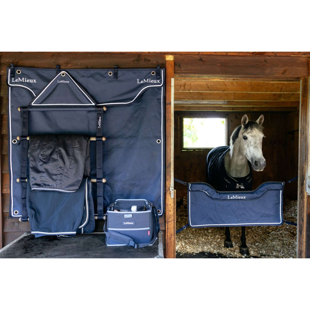 LeMieux Cortinas de Establo Navy