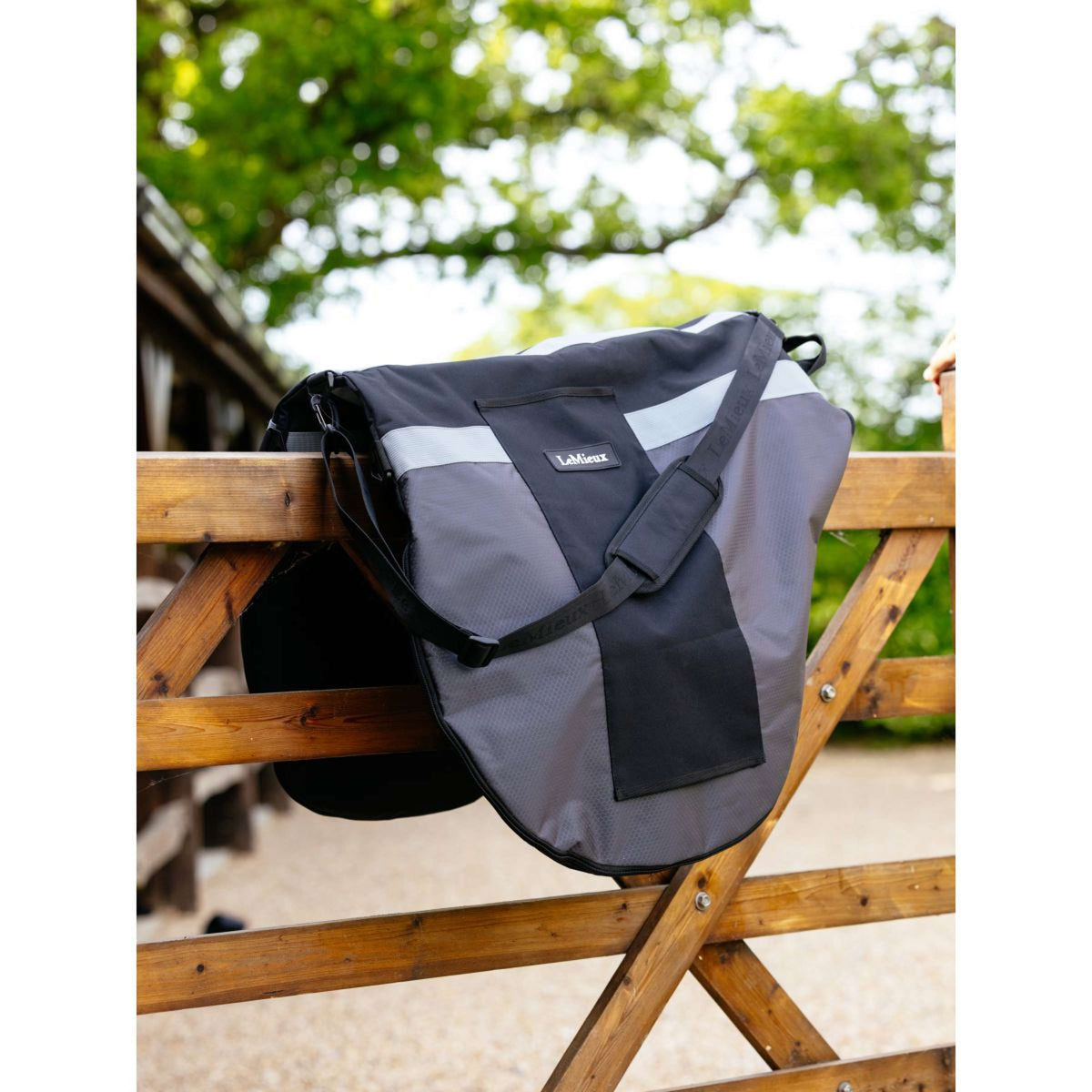 LeMieux Bolsa de Sillín Negro
