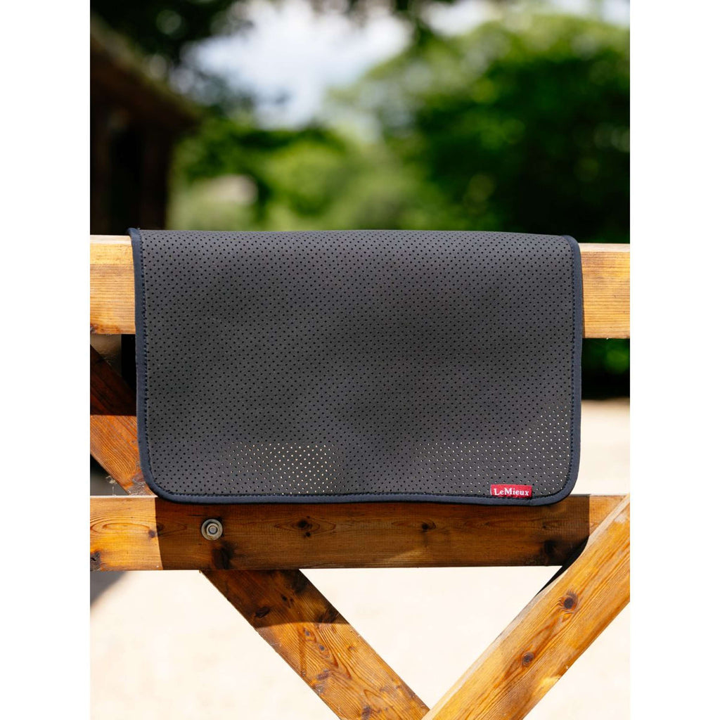 LeMieux Bajoalfombra Non-slip Square Negro