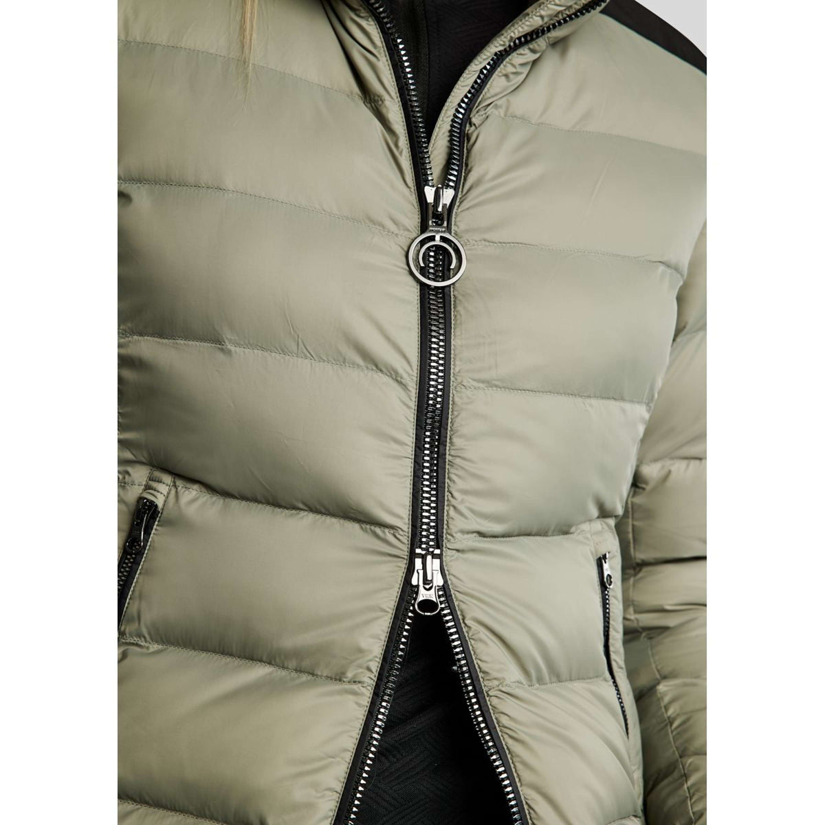 Montar Chaqueta MoAthena Refined Corto Dusty Green