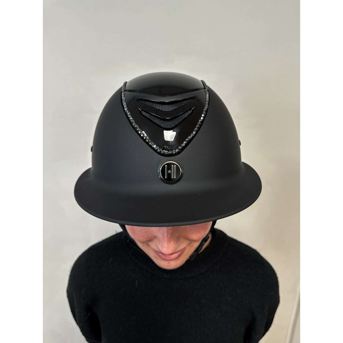 OneK Casco Avancé Lux Matt Glossy Top Negro