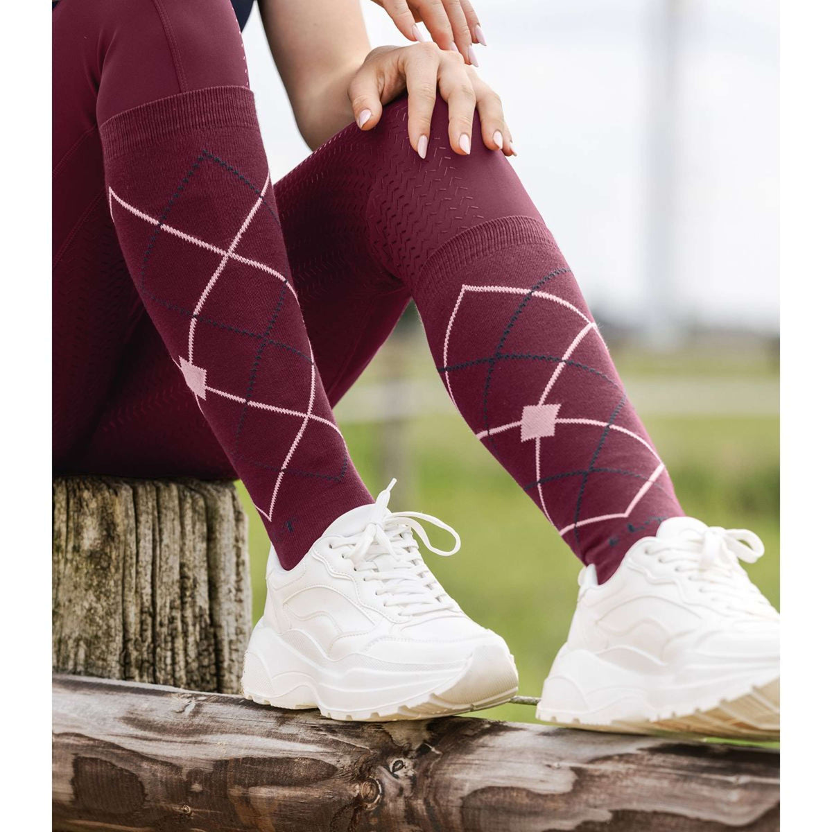 ELT Calcetines de Equitación Argyle Rojo Terciopelo