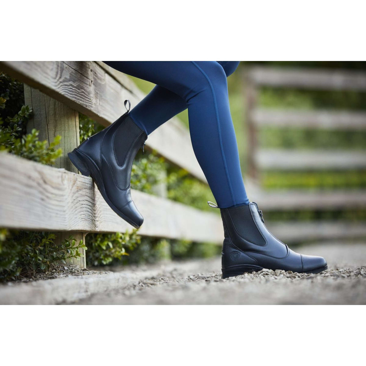 Ariat Botines Heritage Zip Mujer Negro