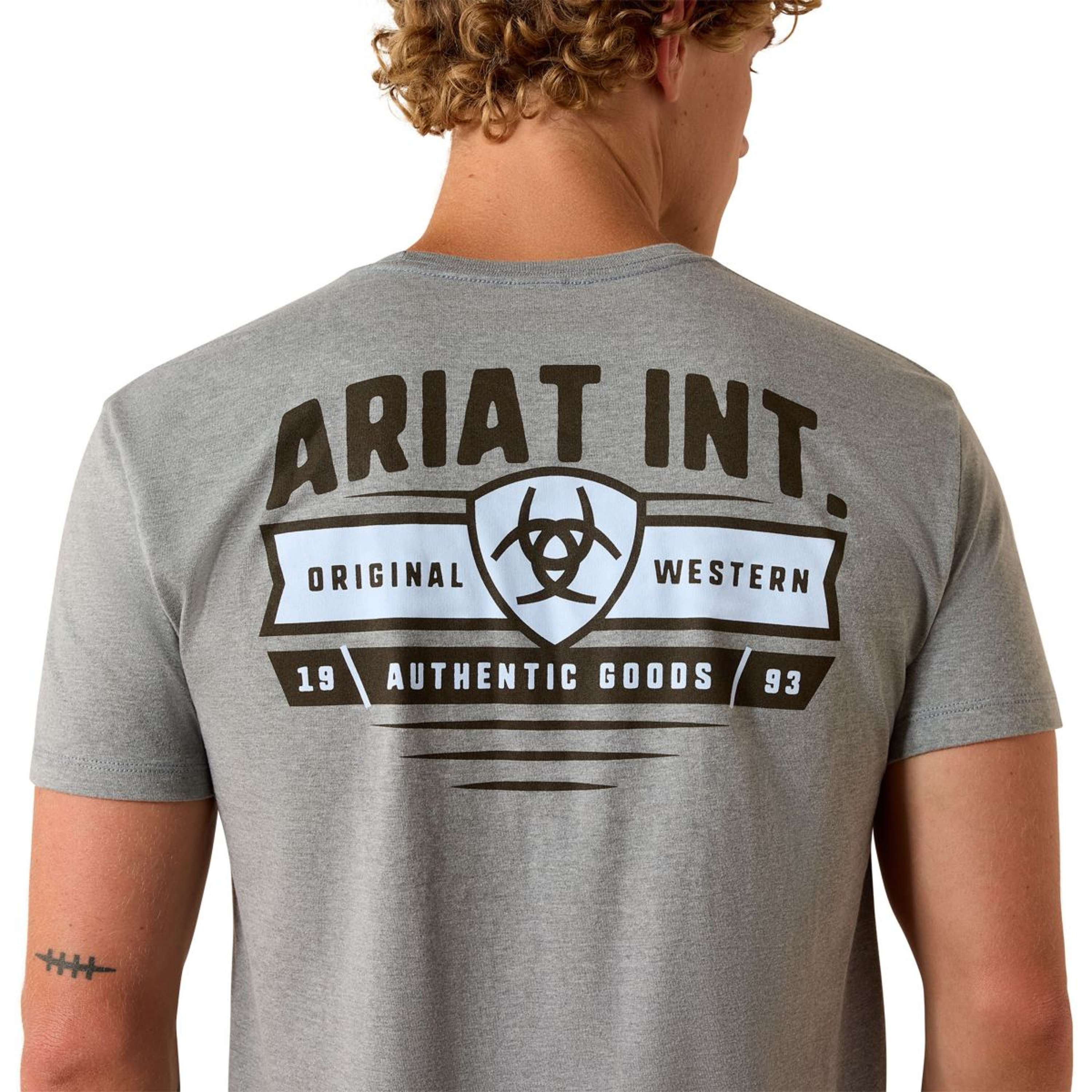 Ariat T-Shirt Banner Badge Hombres Gris