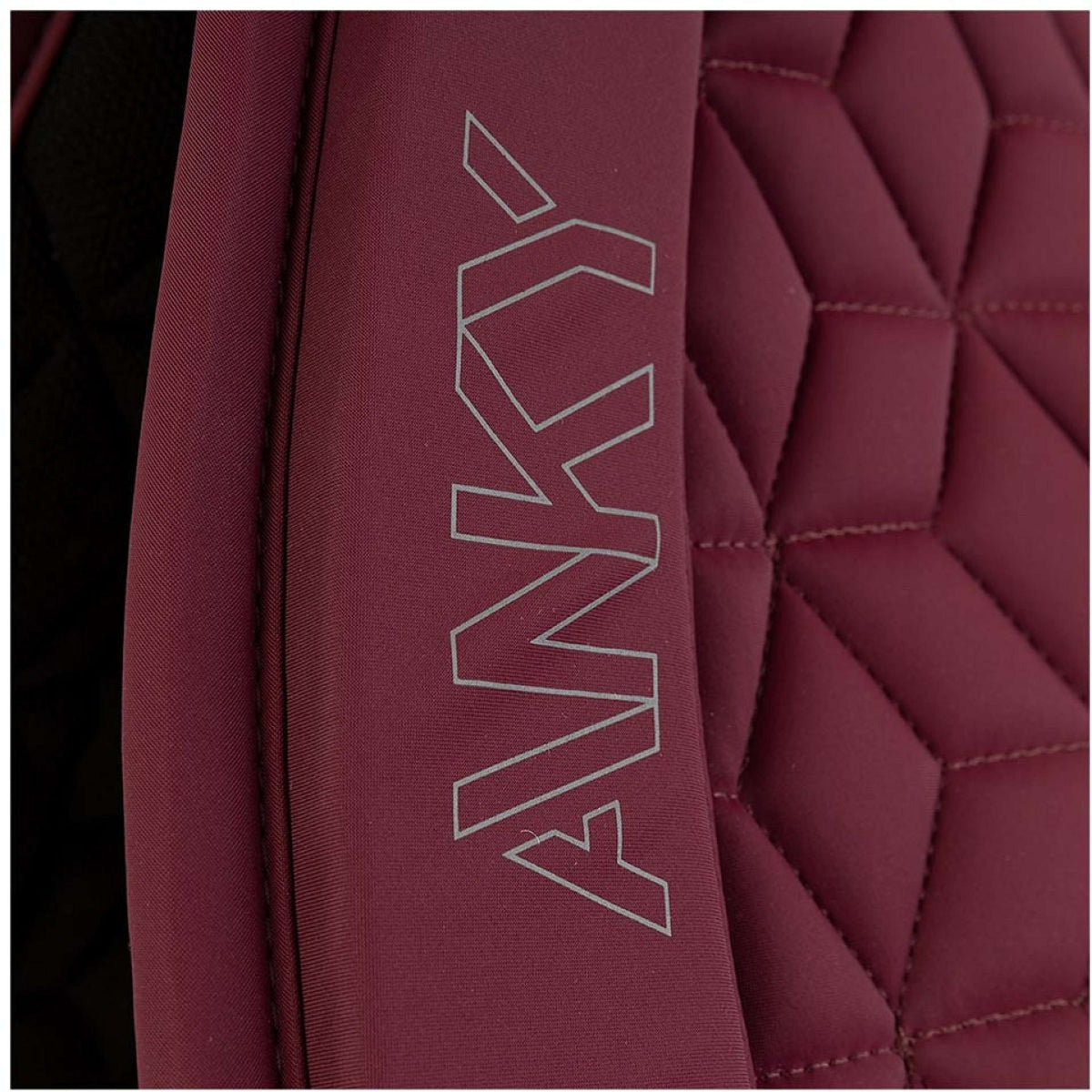 ANKY Mantilla AW25 Nylon Doma clásica Windsor Wine