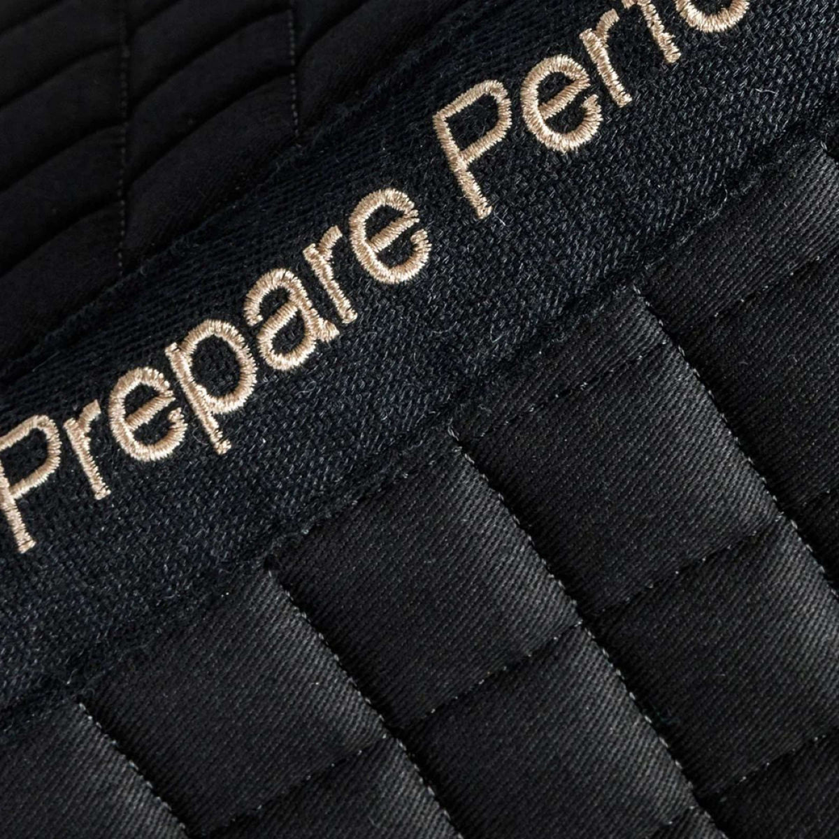 Back on Track Mantilla No. III Doma Negro