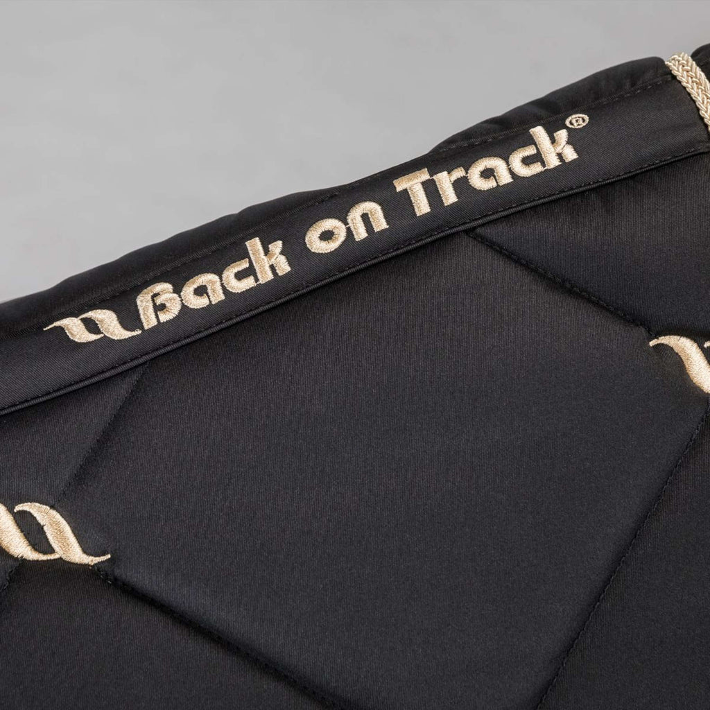 Back on Track Mantilla Nights Collection Saltando Negro