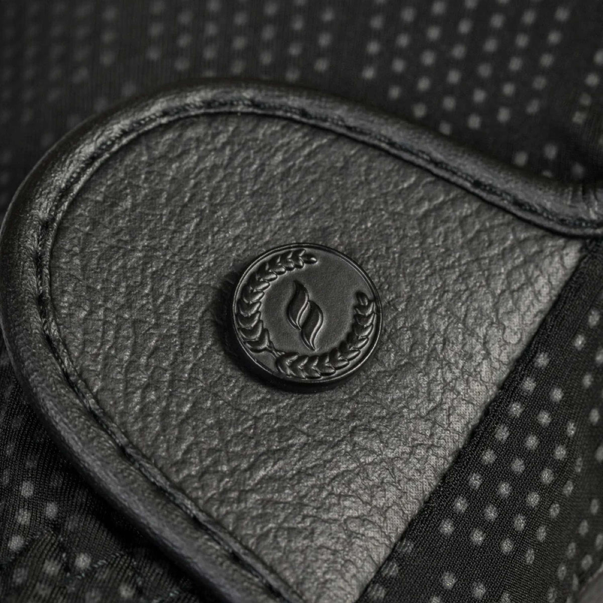 Back on Track Guantes Outline Negro