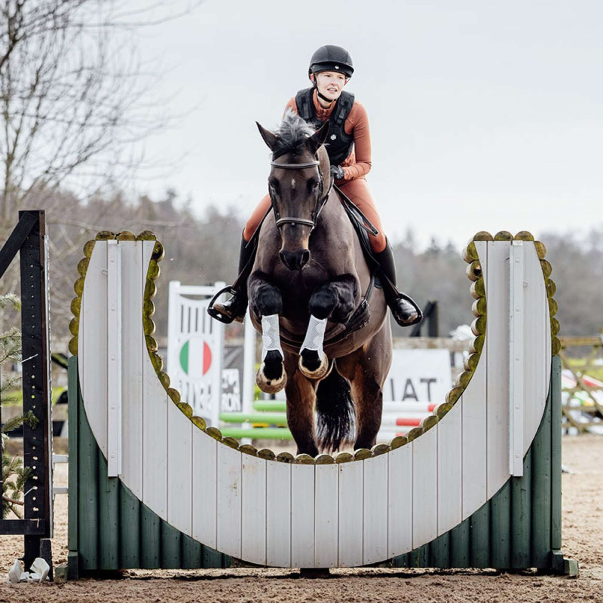 Charles Owen Protector corporal HEXA Niños Negro