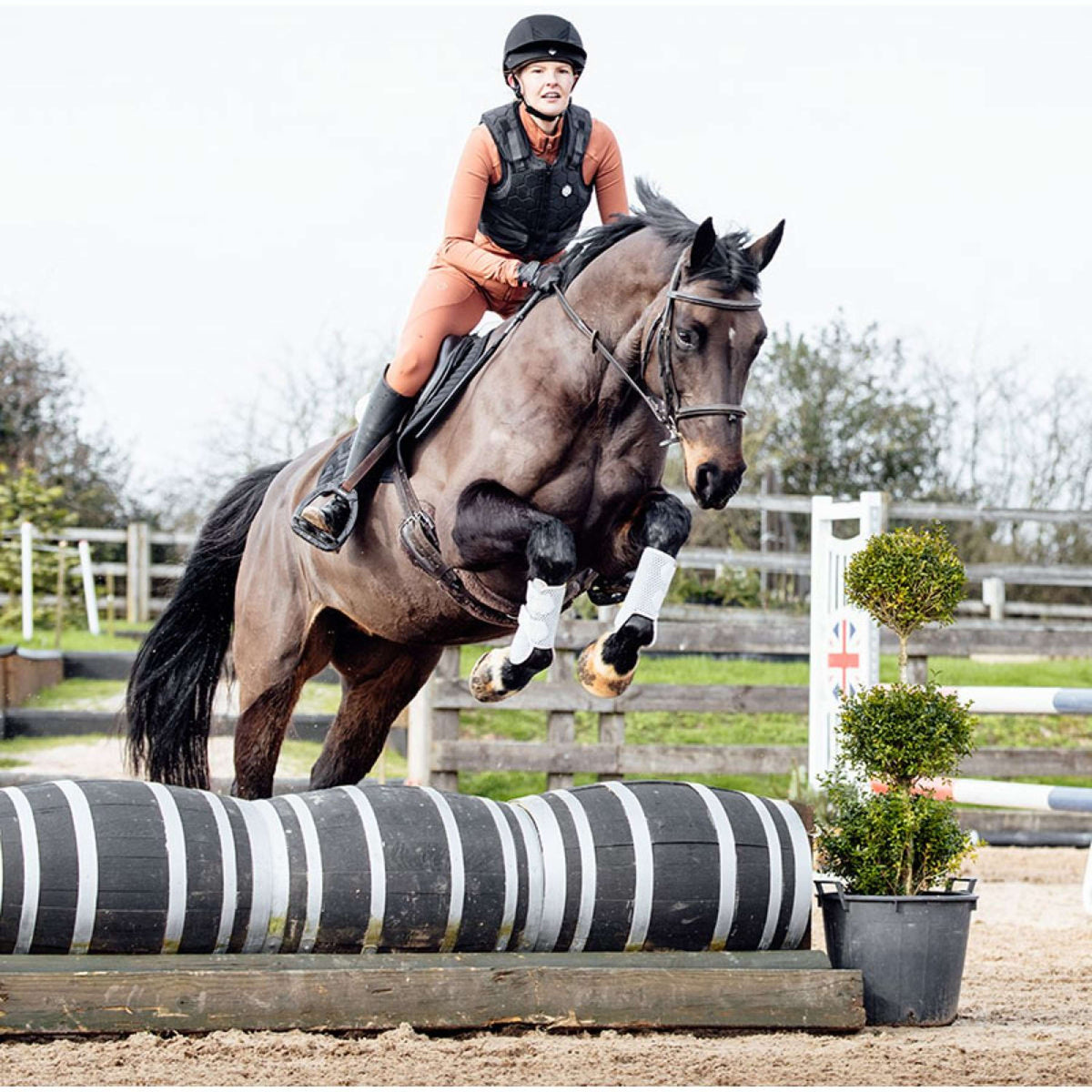 Charles Owen Protector corporal HEXA Niños Negro