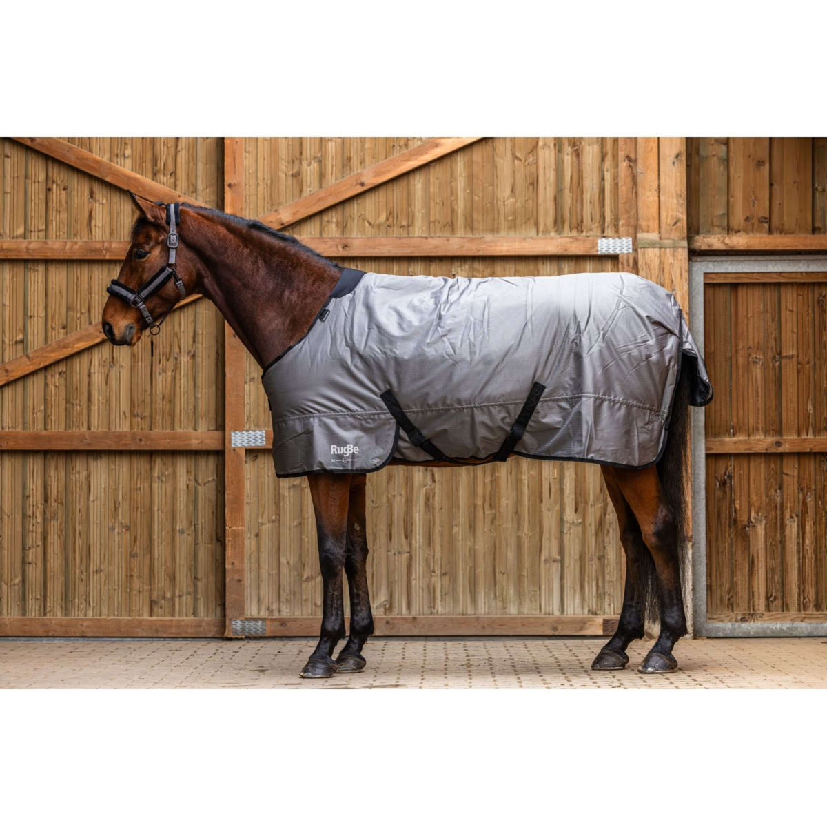 RugBe by Covalliero Manta de Invierno AW25 300g Steel Grey