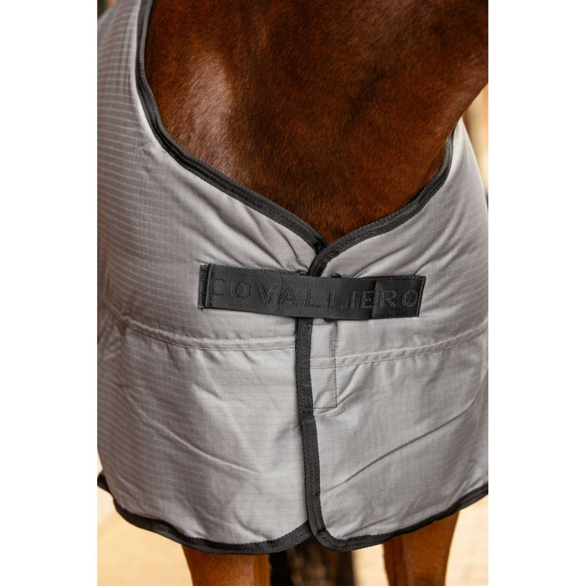 RugBe by Covalliero Manta de Invierno AW25 300g Steel Grey