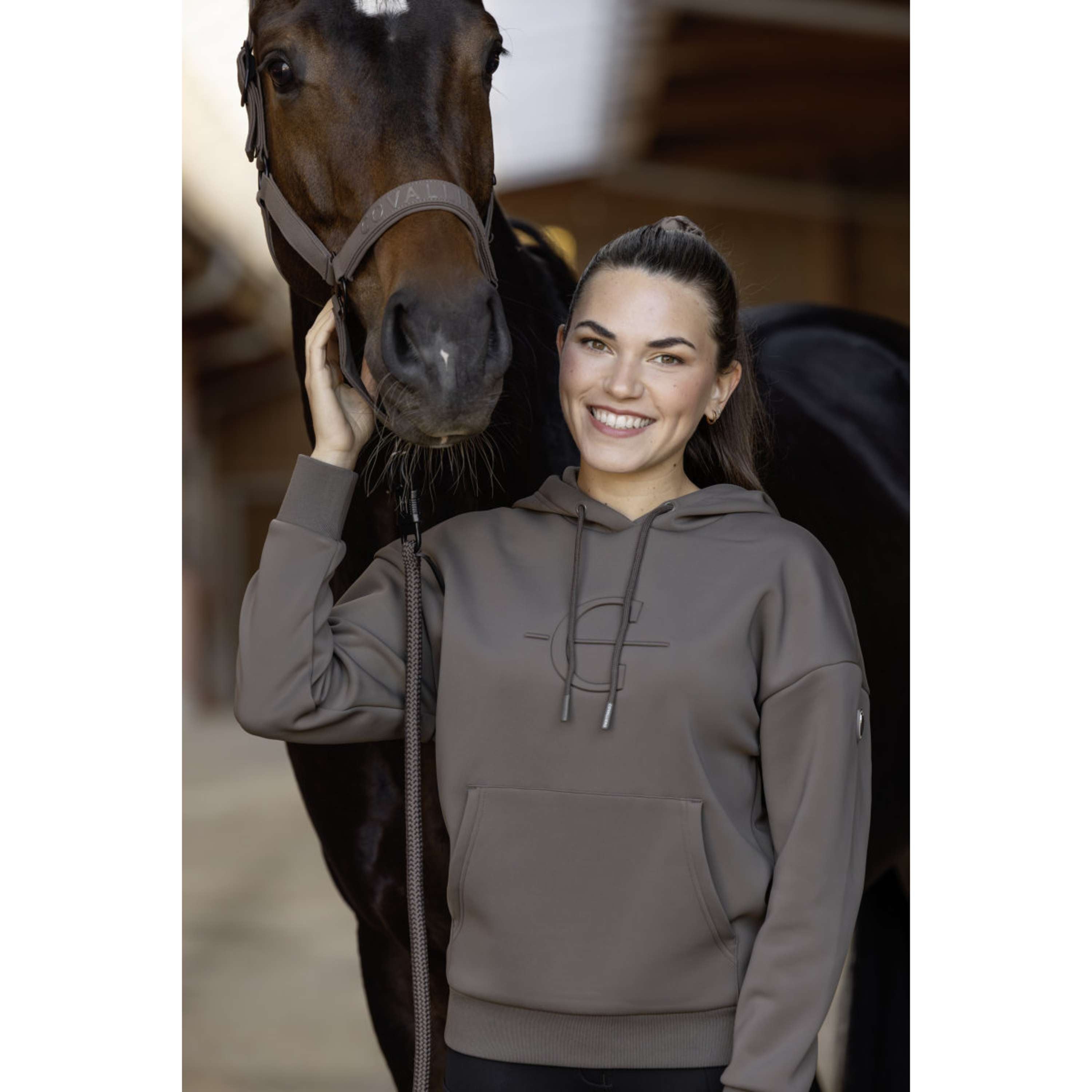Covalliero Sudadera AW26 Milky Chocolate