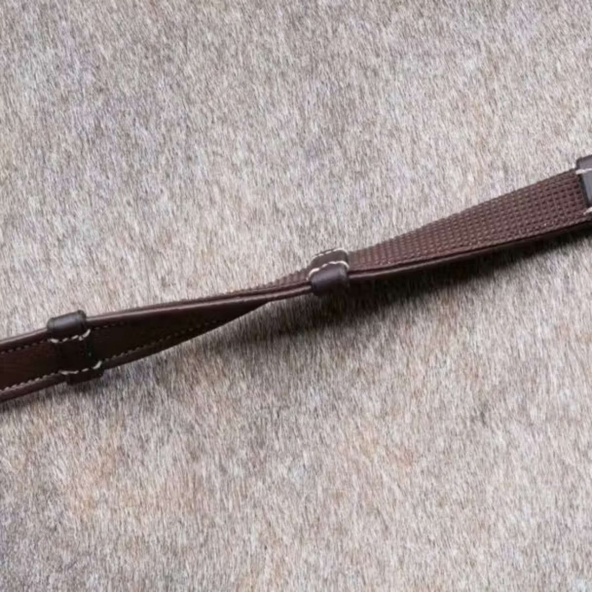 Dyon Riendas Hunter 5/8 con Topes de Cuero Marron
