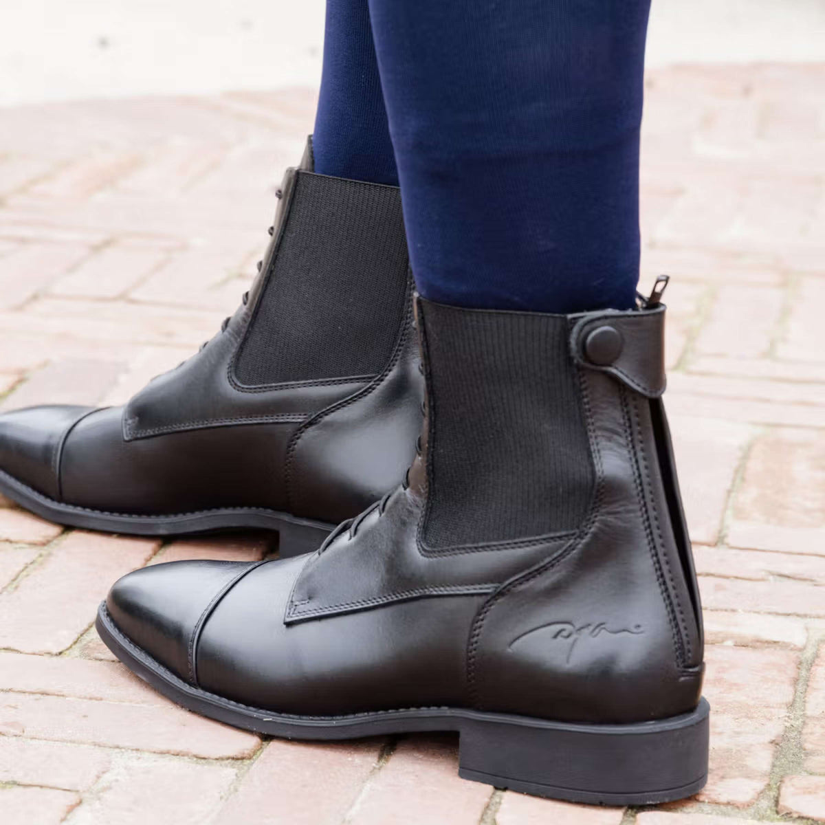 Dyon Botines Front laces Negro
