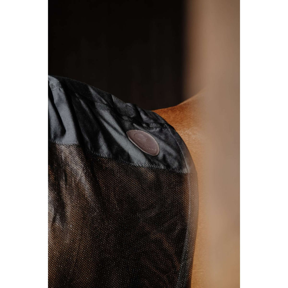 EQUITHÈME Protector de cuello Lycra/Mesh Negro