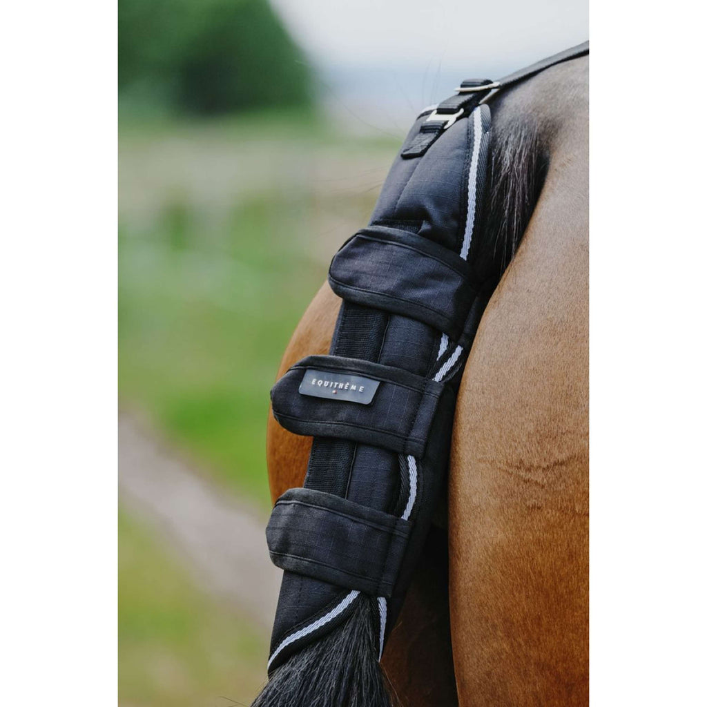 EQUITHÈME Protector de Cola 600D Negro