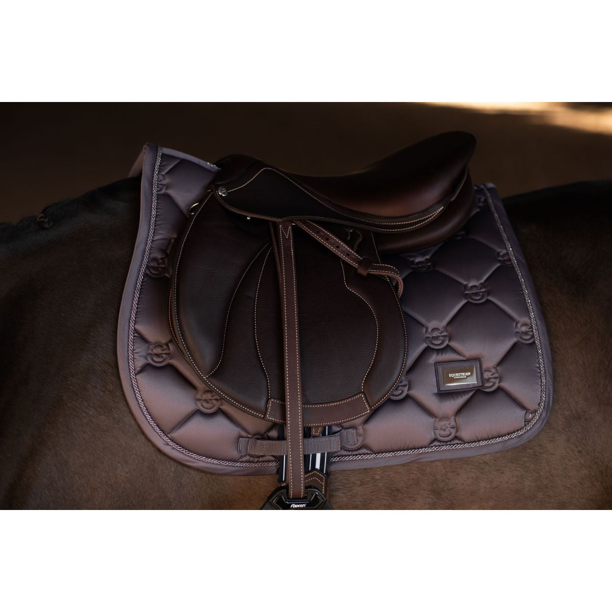 Equestrian Stockholm Mantilla saltando Dark Violet