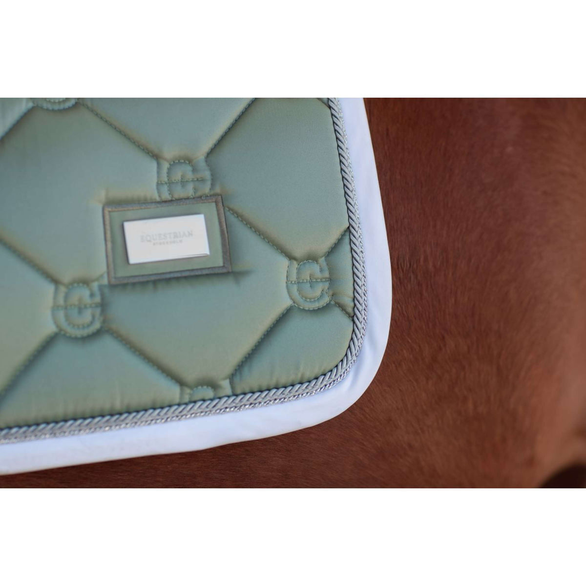Equestrian Stockholm Mantilla saltando Pistachio White
