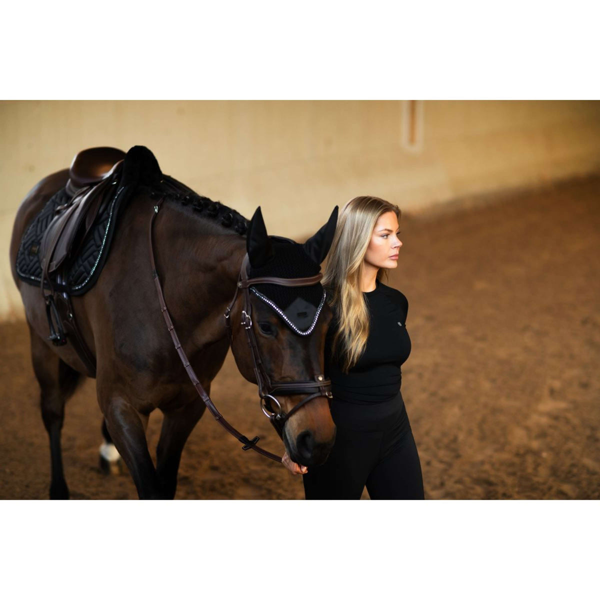 Equestrian Stockholm Bonete para Orejas Modern Crystal Black