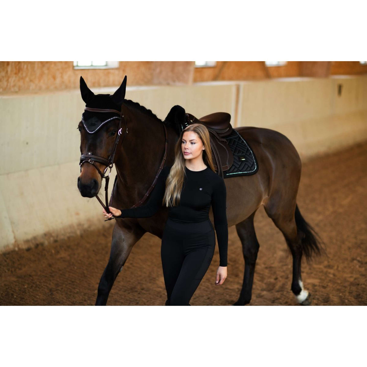 Equestrian Stockholm Bonete para Orejas Modern Crystal Black