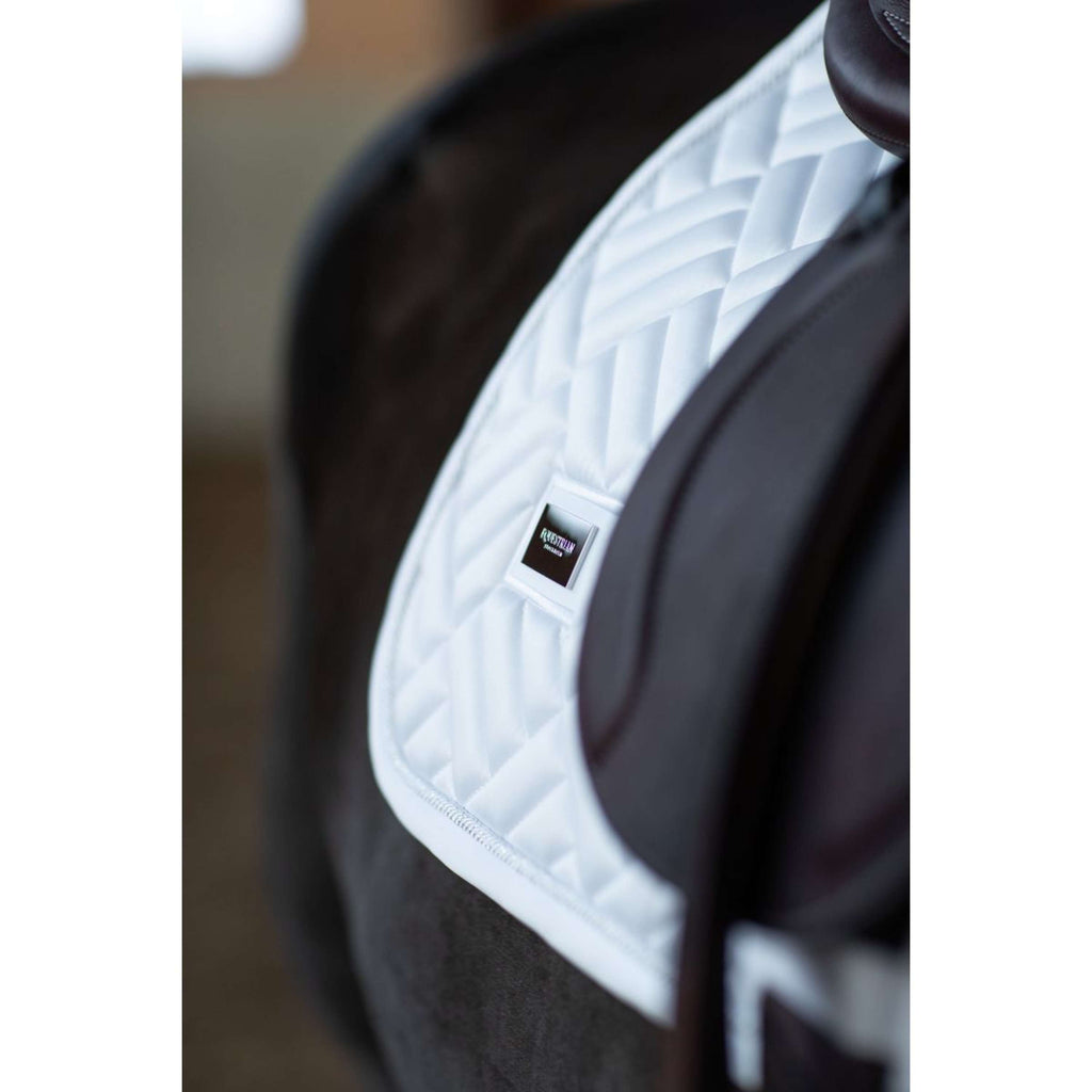Equestrian Stockholm Mantilla Modern Saltando White Silver