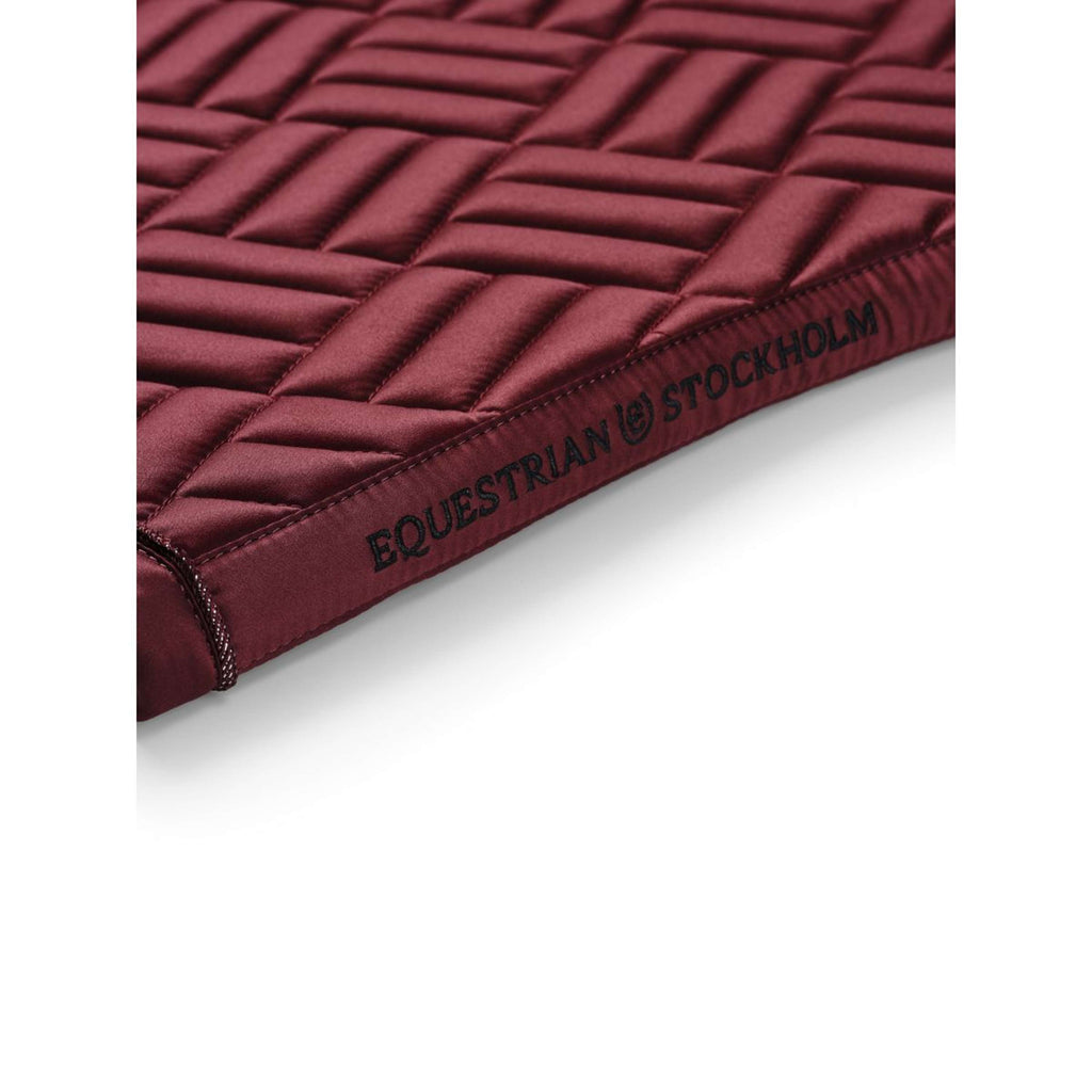 Equestrian Stockholm Mantilla Modern Saltando Bordeaux