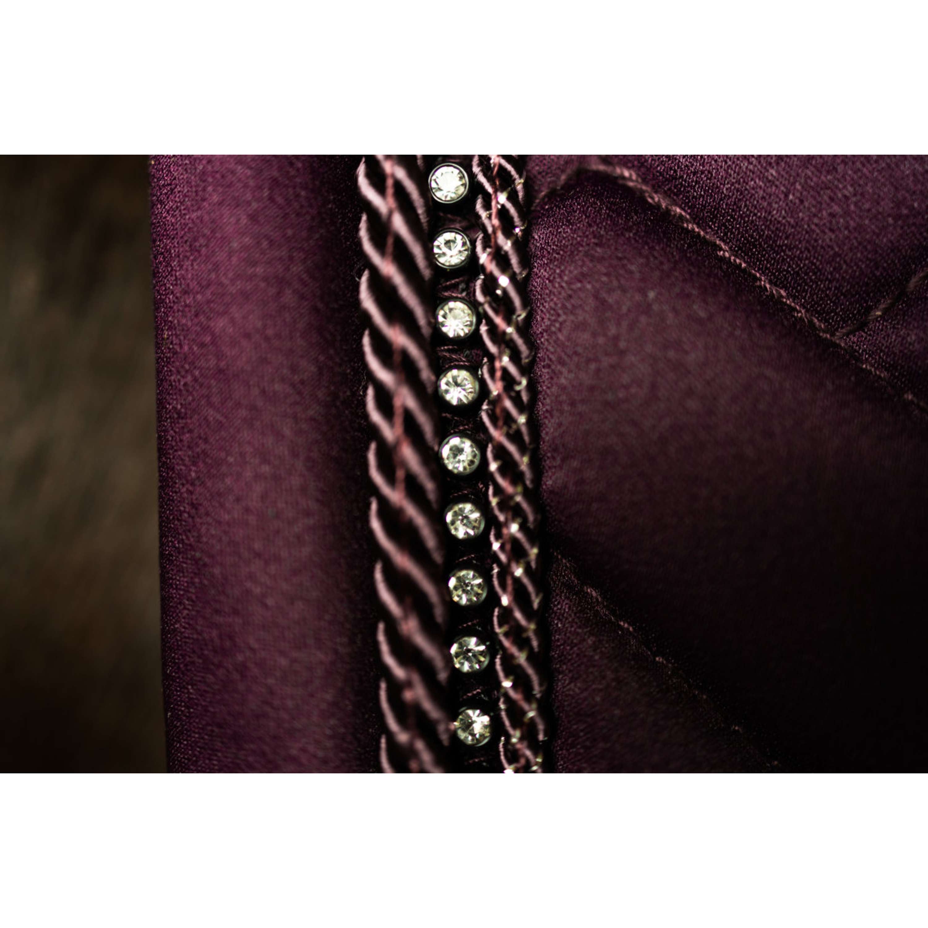 Equestrian Stockholm Mantilla Crystal Shine Doma Clásica Mauve Wine