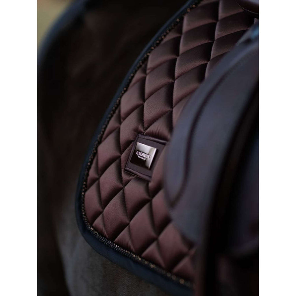 Equestrian Stockholm Mantilla saltando Endless Glow
