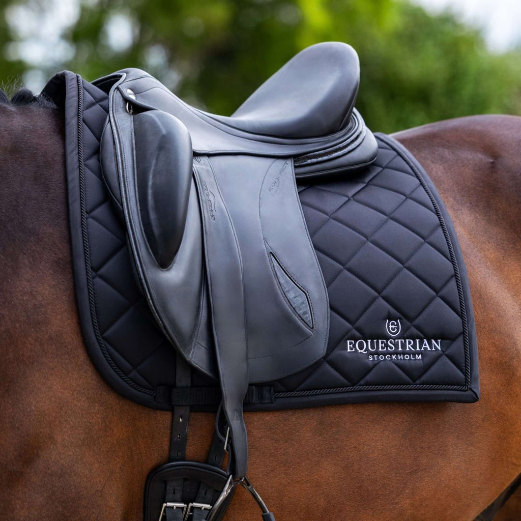 Equestrian Stockholm Mantilla Line Doma clásica Negro