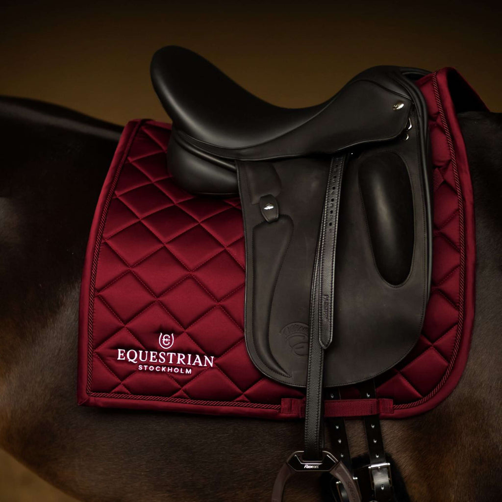 Equestrian Stockholm Mantilla Line Doma clásica Bordeaux