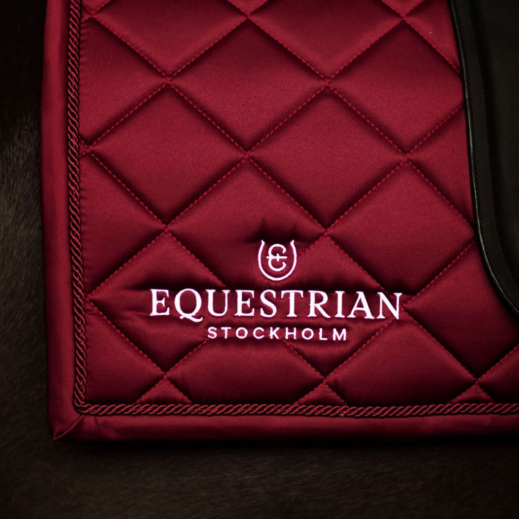 Equestrian Stockholm Mantilla Line Doma clásica Bordeaux