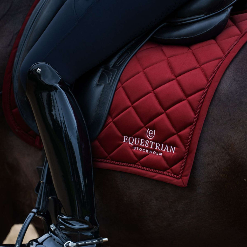 Equestrian Stockholm Mantilla Line Doma clásica Bordeaux