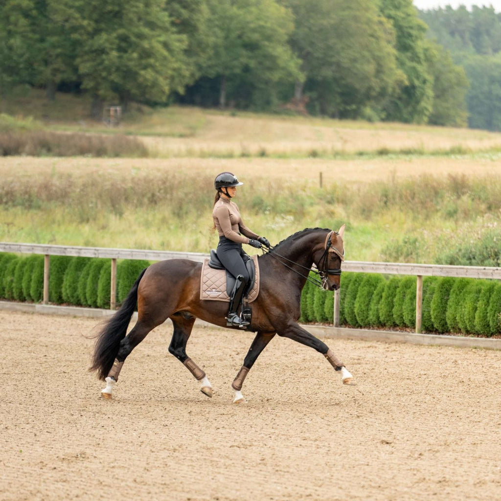 Equestrian Stockholm Mantilla Line Doma clásica Champagne
