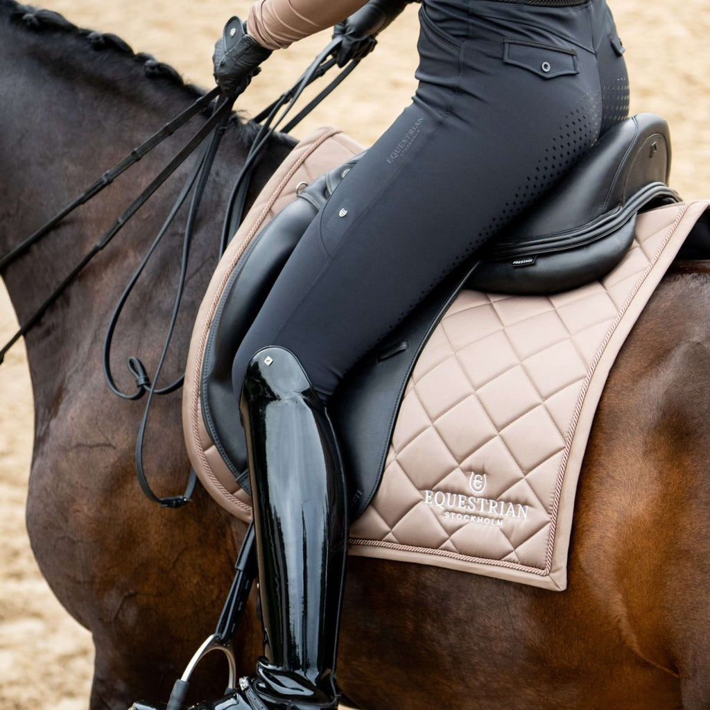 Equestrian Stockholm Mantilla Line Doma clásica Champagne
