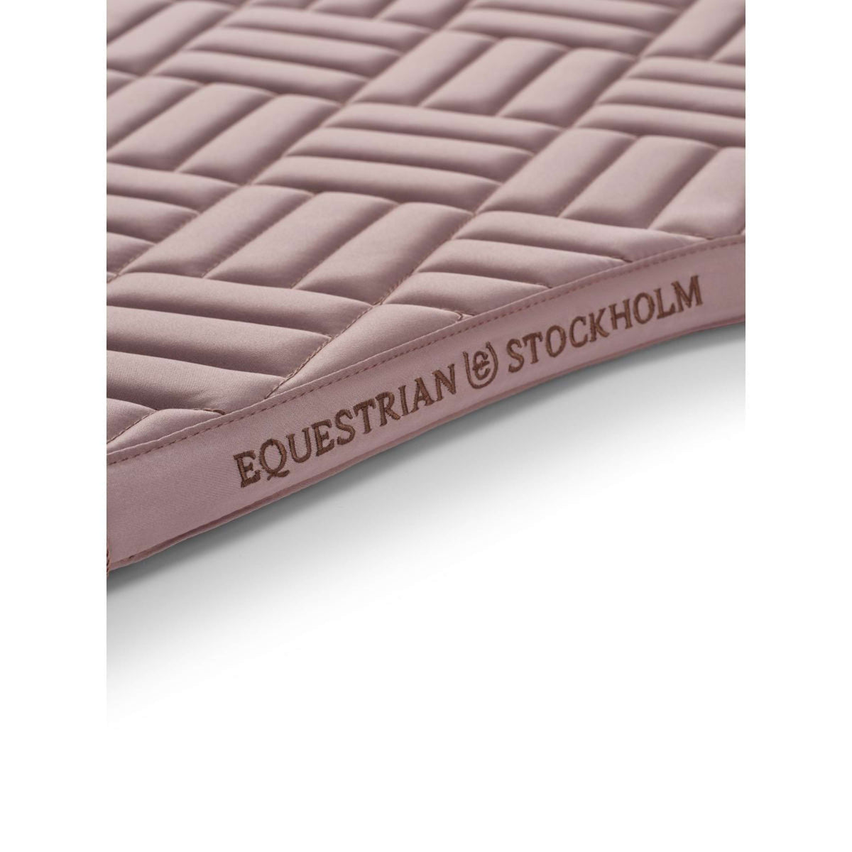 Equestrian Stockholm Mantilla Modern saltando Midsummer Blush