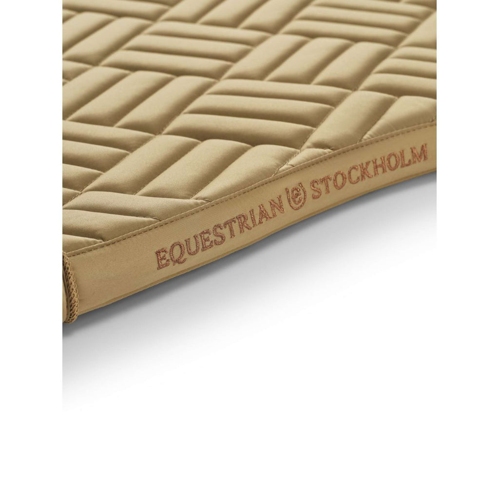 Equestrian Stockholm Mantilla Modern saltando Midsummer Glow