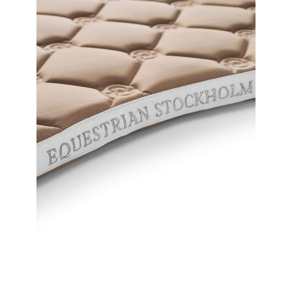Equestrian Stockholm Mantilla saltando Sand