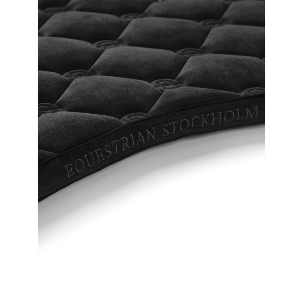 Equestrian Stockholm Mantilla Velvet Saltando Negro