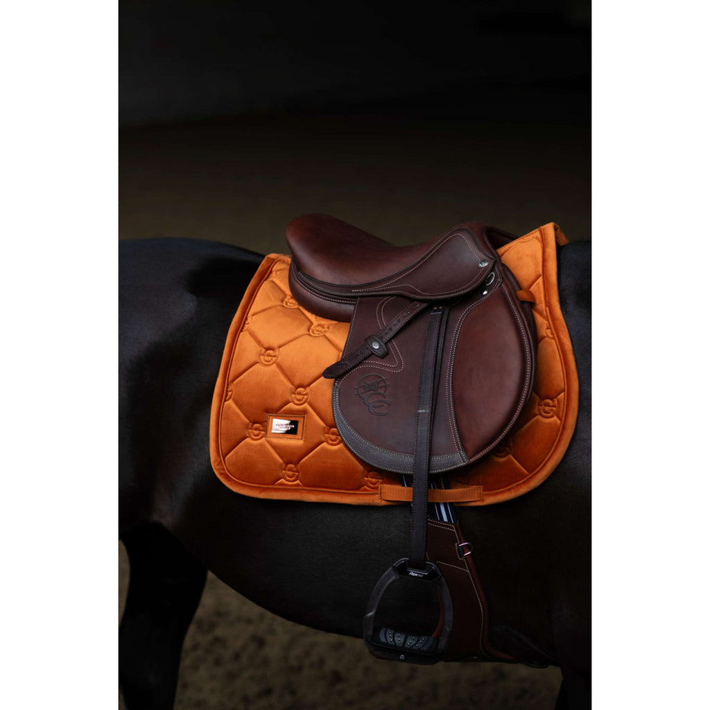 Equestrian Stockholm Mantilla Velvet Saltando Chestnut