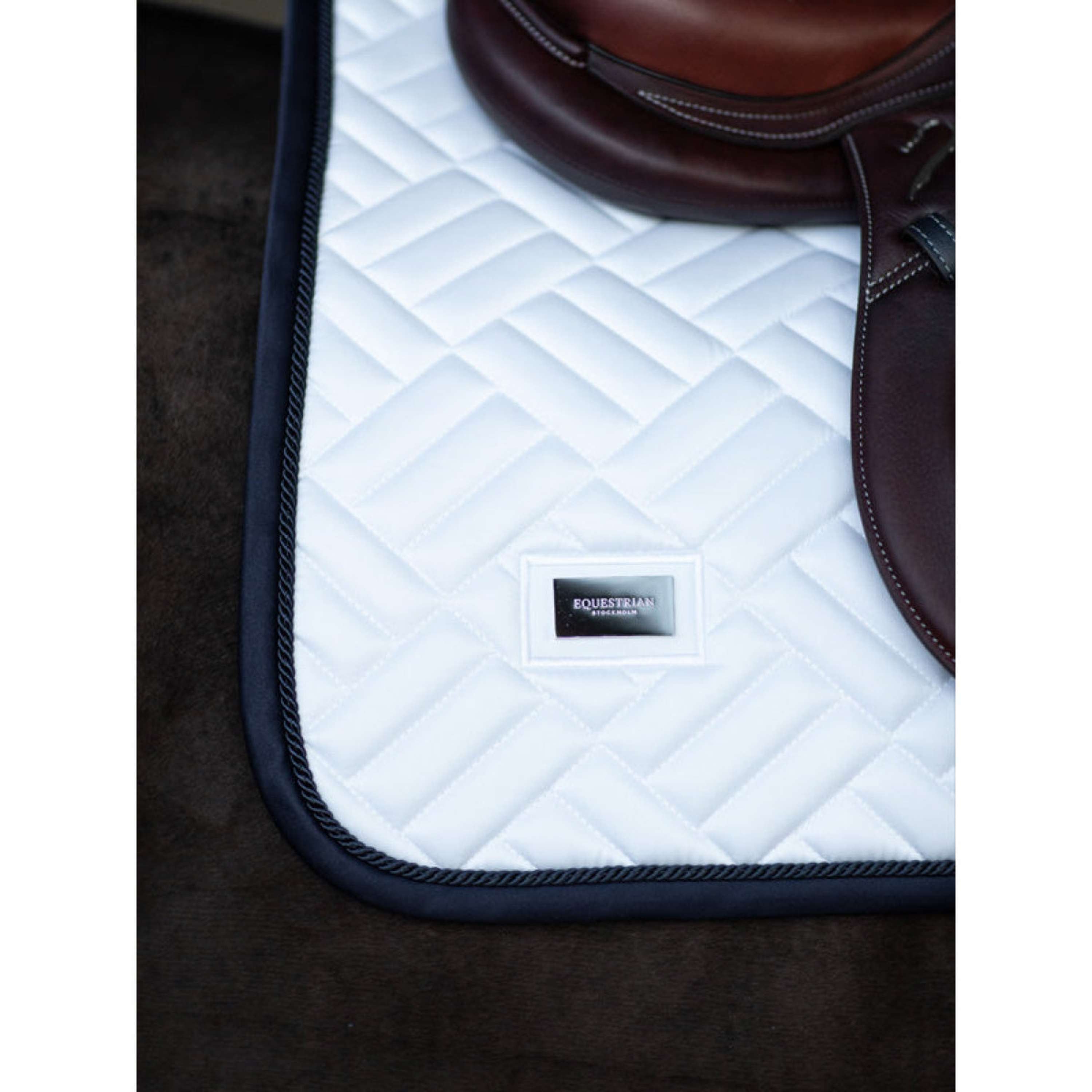 Equestrian Stockholm Mantilla Modern Saltando Blanco/Azul Marino