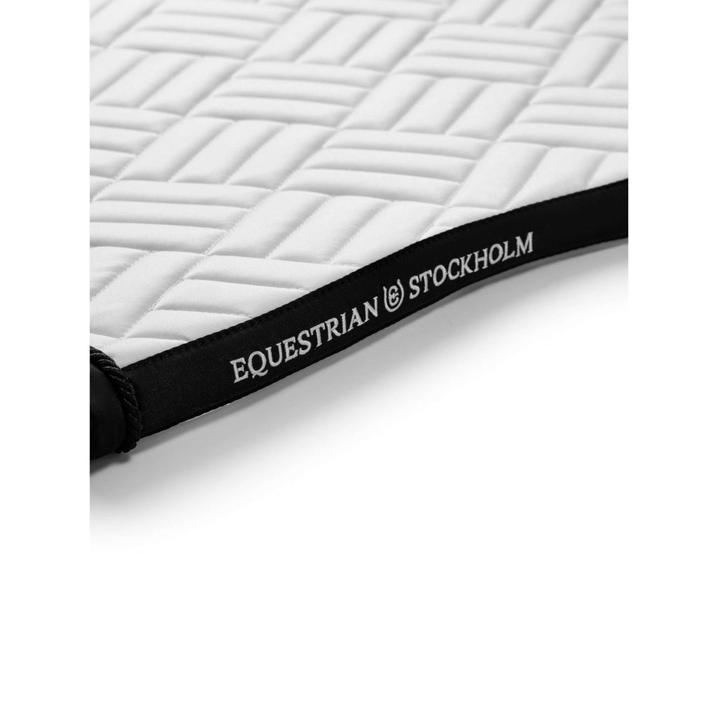 Equestrian Stockholm Mantilla Modern Saltando Blanco/Negro