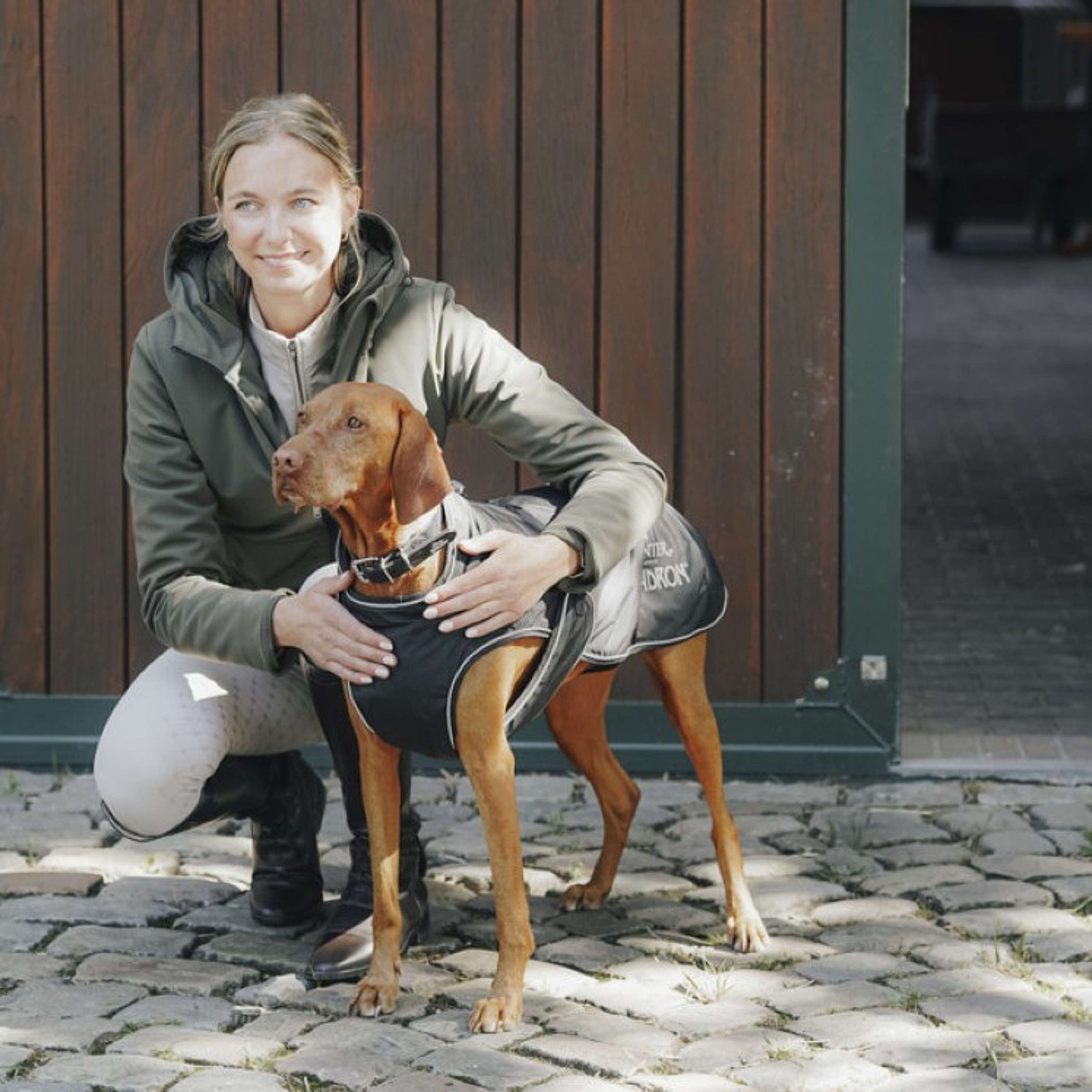 Hunter x Eskadron Abrigo de invierno para perro Vario Negro