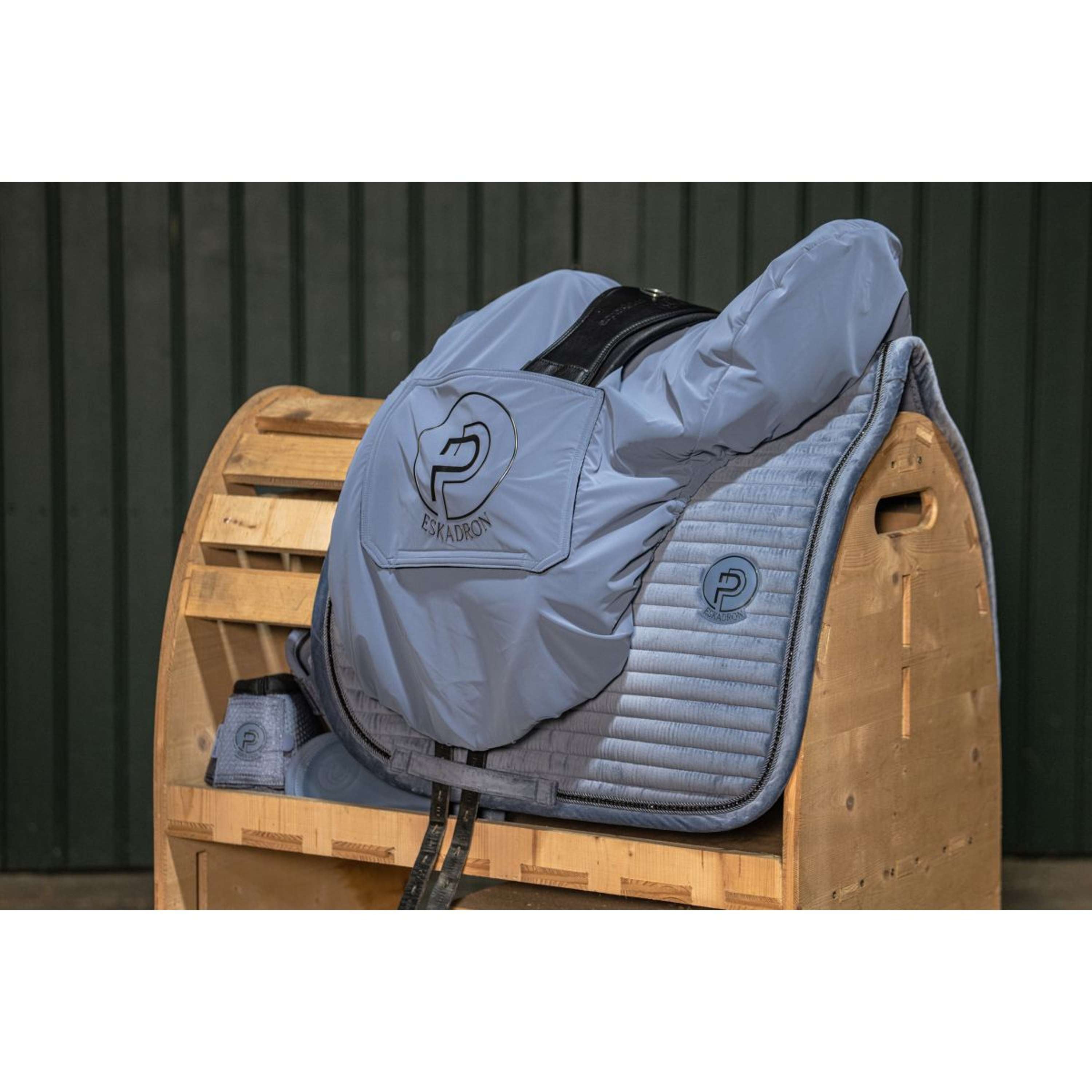 Eskadron Funda de Silla Platinum '26 Silk Slate Blue