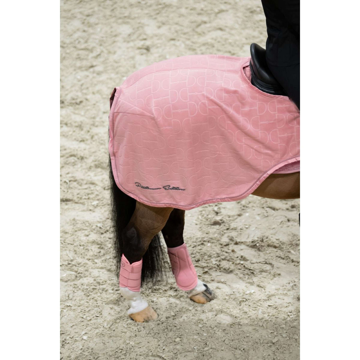 Eskadron Protectores de piernas Faux Leather Platinum '25 Soft Rouge